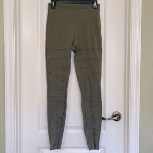 Lululemon Army Green Long Yoga Pant Mesh Stripes Size 8